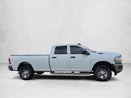 2023 RAM 2500 Tradesman Crew Cab 4x4 8' Box