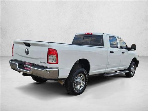 2023 RAM 2500 Tradesman Crew Cab 4x4 8' Box