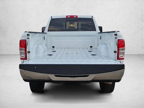 2023 RAM 2500 Tradesman Crew Cab 4x4 8' Box
