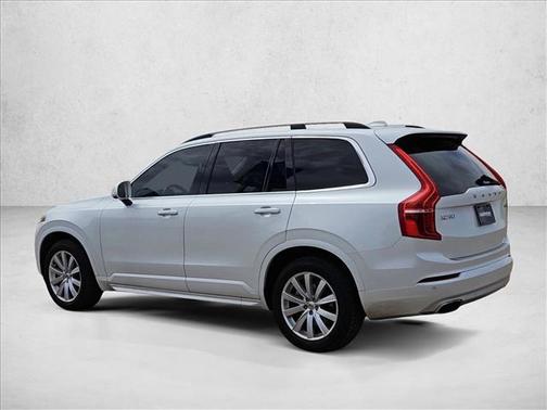 Crystal White Pearl Metallic 2017 Volvo XC90 T6 Momentum