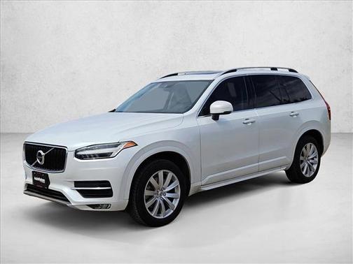 Crystal White Pearl Metallic 2017 Volvo XC90 T6 Momentum
