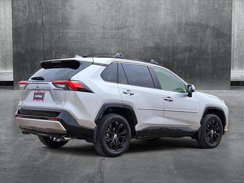 2023 Toyota RAV4 Hybrid SE