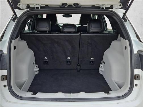 Bright White Clearcoat 2024 Jeep Compass Latitude