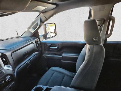 Summit White 2024 Chevrolet Silverado 2500 Custom