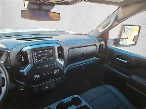 Summit White 2024 Chevrolet Silverado 2500 Custom