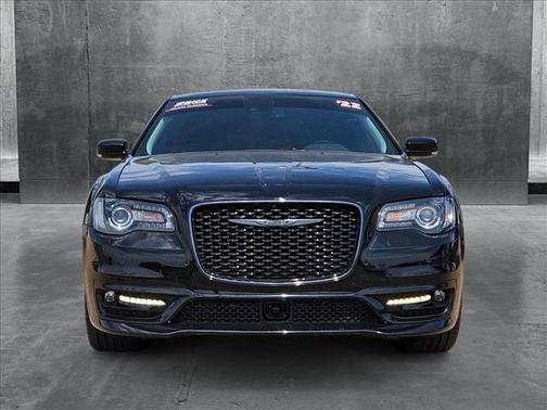 2022 Chrysler 300 Touring