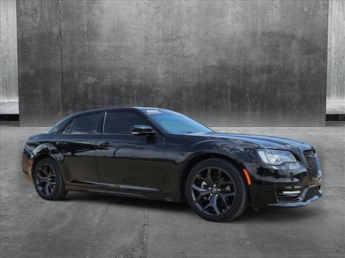 2022 Chrysler 300 Touring