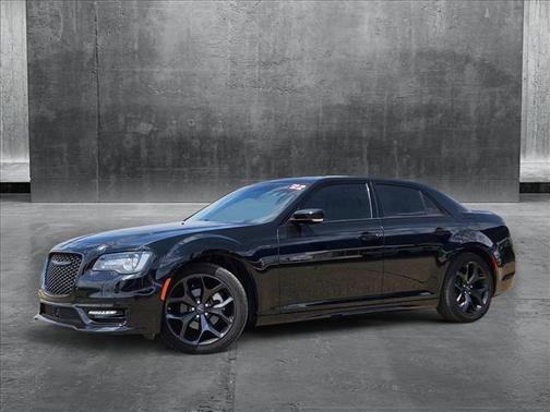 2022 Chrysler 300 Touring