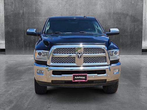 2017 RAM 2500 Laramie Crew Cab 4x4 6'4' Box
