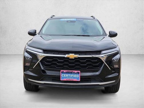 Mosaic Black Metallic 2025 Chevrolet Trax LT