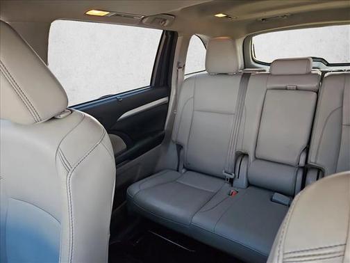 Predawn Gray Mica 2016 Toyota Highlander XLE