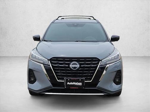 Boulder Gray Pearl 2022 Nissan Kicks SR