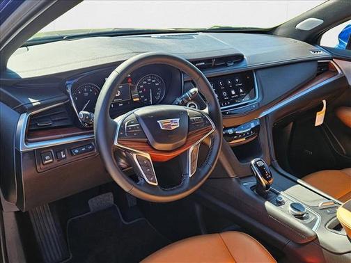 2025 Cadillac XT5 Premium Luxury