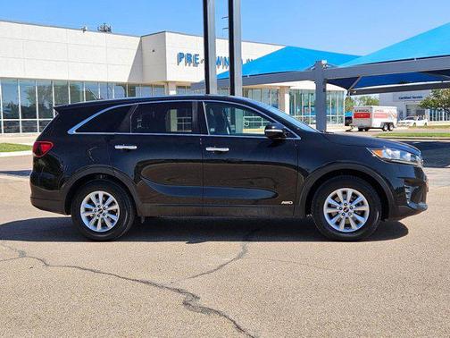 2020 Kia Sorento LX