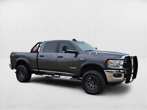 2022 RAM 2500 Big Horn Crew Cab 4x4 6'4' Box