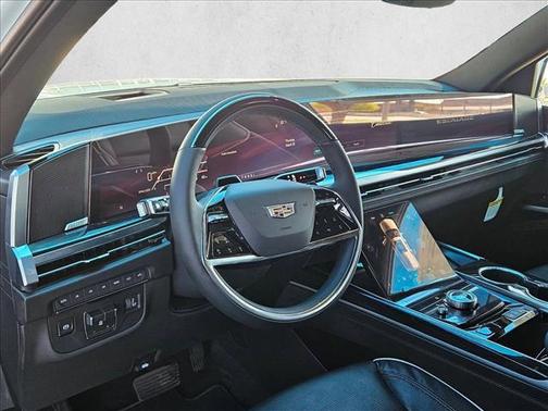 Vibrant White Tricoat 2026 Cadillac Escalade Sport