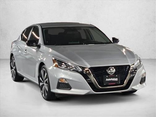 2021 Nissan Altima SR FWD