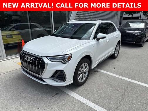 2023 Audi Q3 Premium 45 TFSI S line quattro Tiptronic