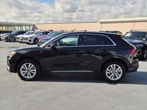 2025 Audi Q3 Premium 45 TFSI S line quattro Tiptronic