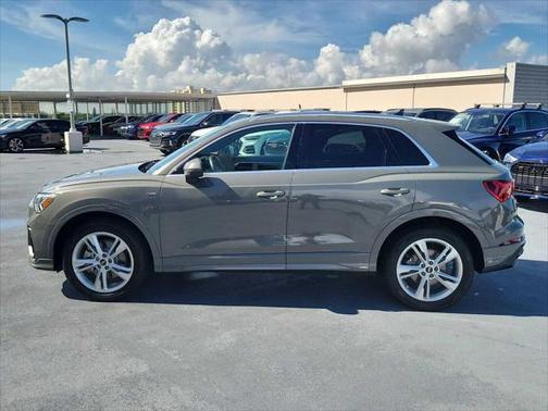 2022 Audi Q3 Premium Plus 45 TFSI S line quattro Tiptronic