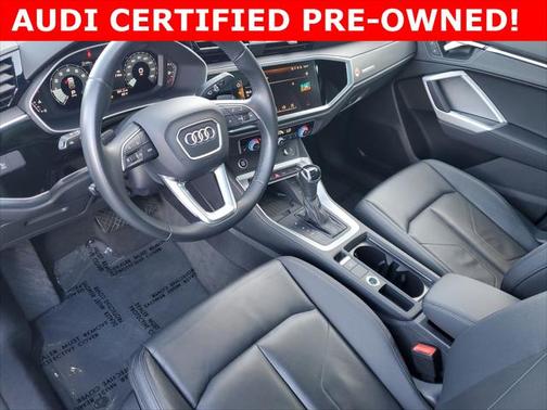 2024 Audi Q3 Premium 45 TFSI S line quattro Tiptronic
