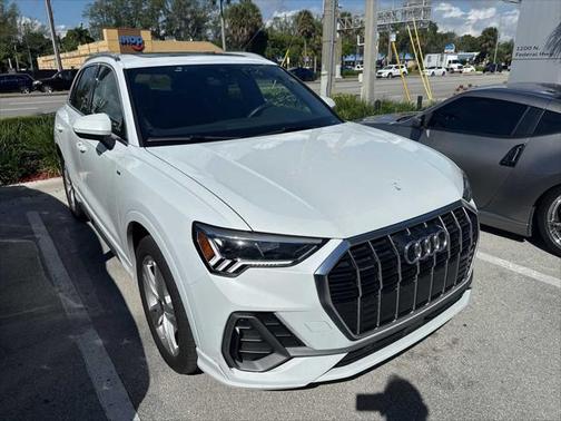 2023 Audi Q3 Premium Plus 45 TFSI S line quattro Tiptronic