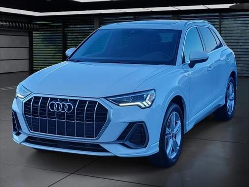 2023 Audi Q3 Premium Plus 45 TFSI S line quattro Tiptronic