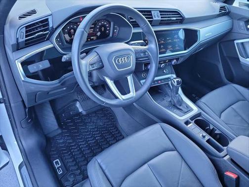 2023 Audi Q3 Premium Plus 45 TFSI S line quattro Tiptronic