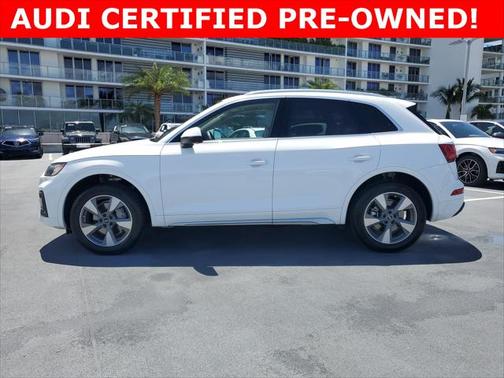 2022 Audi Q5 Premium Plus 40 TFSI quattro S tronic