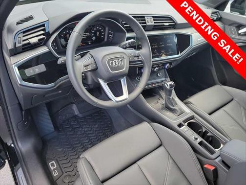 2025 Audi Q3 Premium 45 TFSI S line quattro Tiptronic