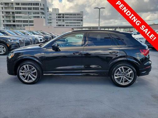 2025 Audi Q3 Premium 45 TFSI S line quattro Tiptronic