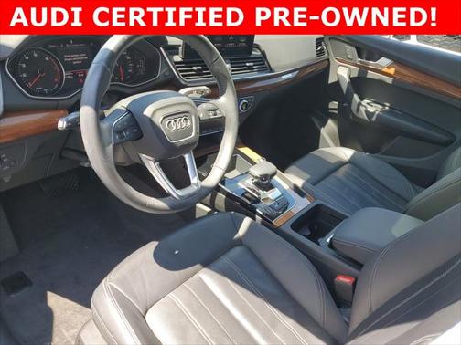 2022 Audi Q5 Premium 45 TFSI S line quattro S tronic