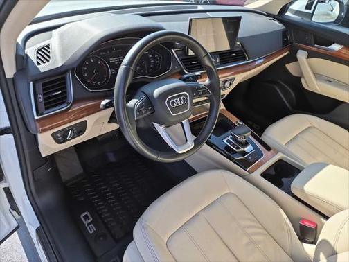 2023 Audi Q5 Premium 40 TFSI quattro S tronic