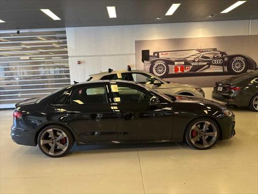 2023 Audi A4 Premium Plus 45 TFSI S line quattro S tronic