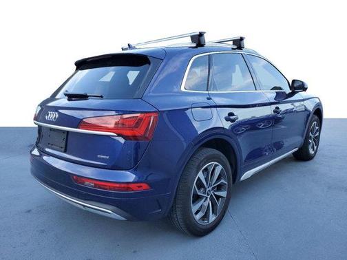 Photo 3 of 23 of 2021 Audi Q5 45 Premium