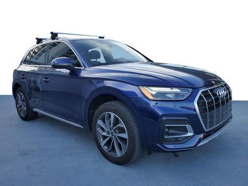 Photo 2 of 23 of 2021 Audi Q5 45 Premium