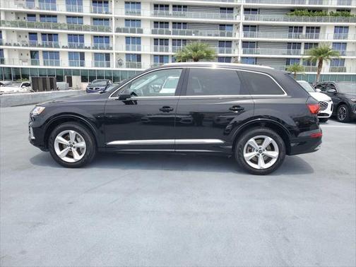 2022 Audi Q7 Premium Plus 45 TFSI quattro Tiptronic