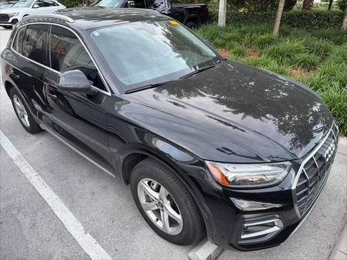 2024 Audi Q5 Premium 40 TFSI quattro S tronic