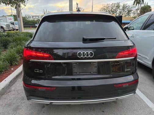 2024 Audi Q5 Premium 40 TFSI quattro S tronic