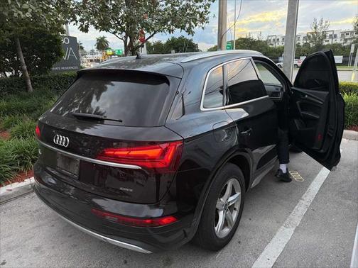 2024 Audi Q5 Premium 40 TFSI quattro S tronic