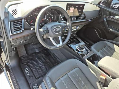 2024 Audi Q5 Premium 40 TFSI quattro S tronic
