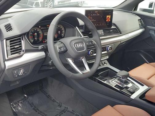 2025 Audi Q5 Premium 45 TFSI S line quattro