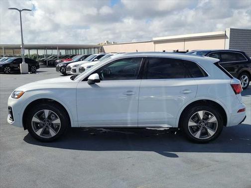 2023 Audi Q5 Prestige 40 TFSI quattro S tronic