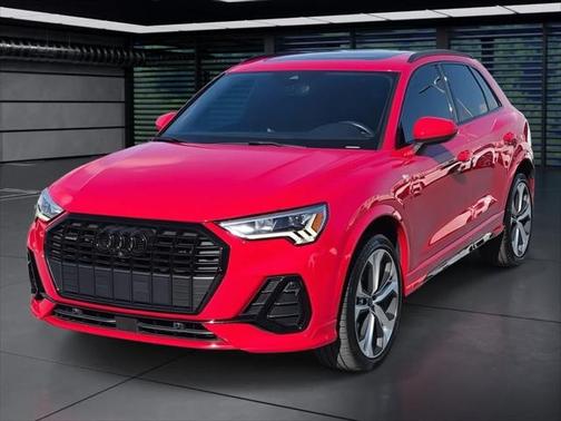 2022 Audi Q3 Premium Plus 45 TFSI S line quattro Tiptronic