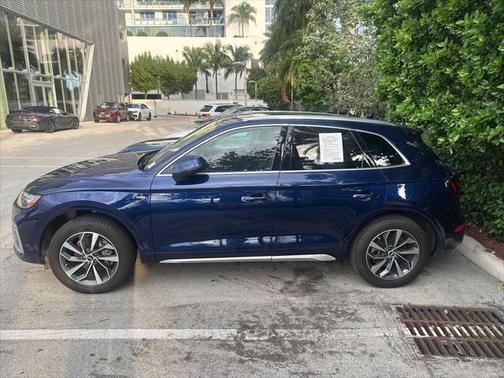2022 Audi Q5 Premium 45 TFSI S line quattro S tronic