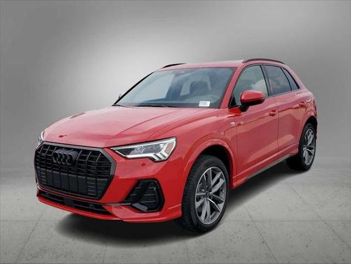 2024 Audi Q3 Premium 45 TFSI S line quattro Tiptronic