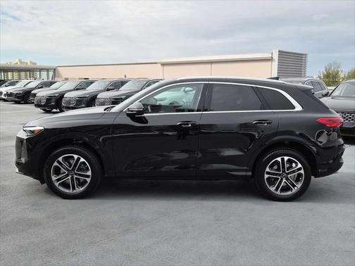 2025 Audi Q5 Premium Plus TFSI quattro S tronic