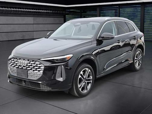 2025 Audi Q5 Premium Plus TFSI quattro S tronic