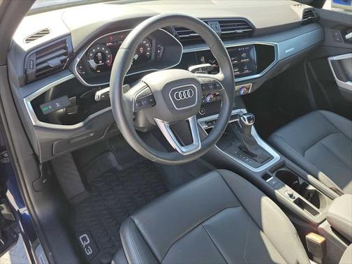2024 Audi Q3 Premium 45 TFSI S line quattro Tiptronic