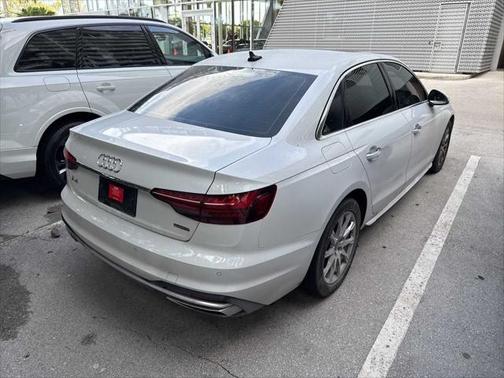 2023 Audi A4 Premium 40 TFSI quattro S tronic